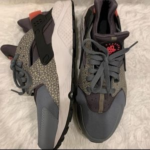 🔥NIKE Huarache grey & orange men’s sneakers US 11